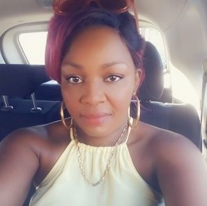 Meet your Posher, Suzanne